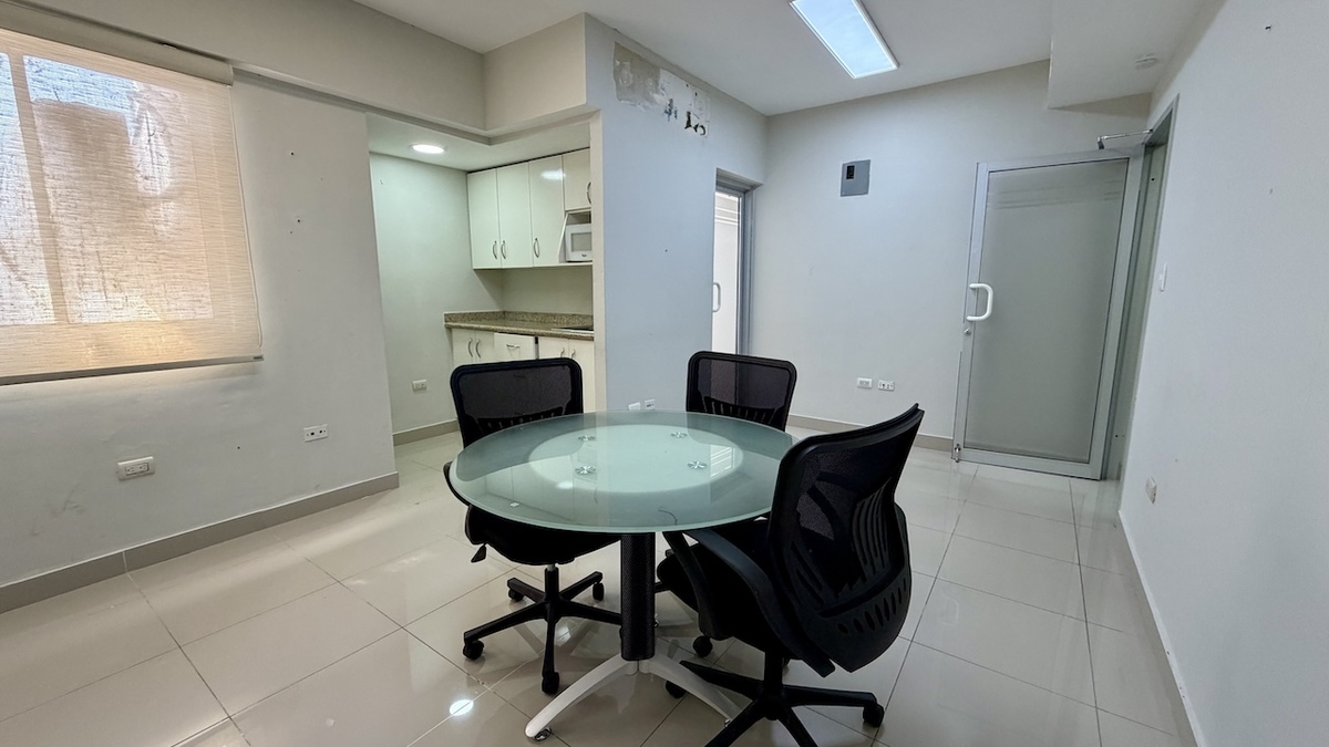 Oficinas en Venta Julieta Morales, Santo Domingo