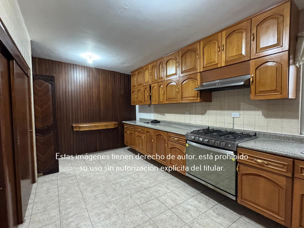 4 of 16: Casa en Renta en Lomas del Valle