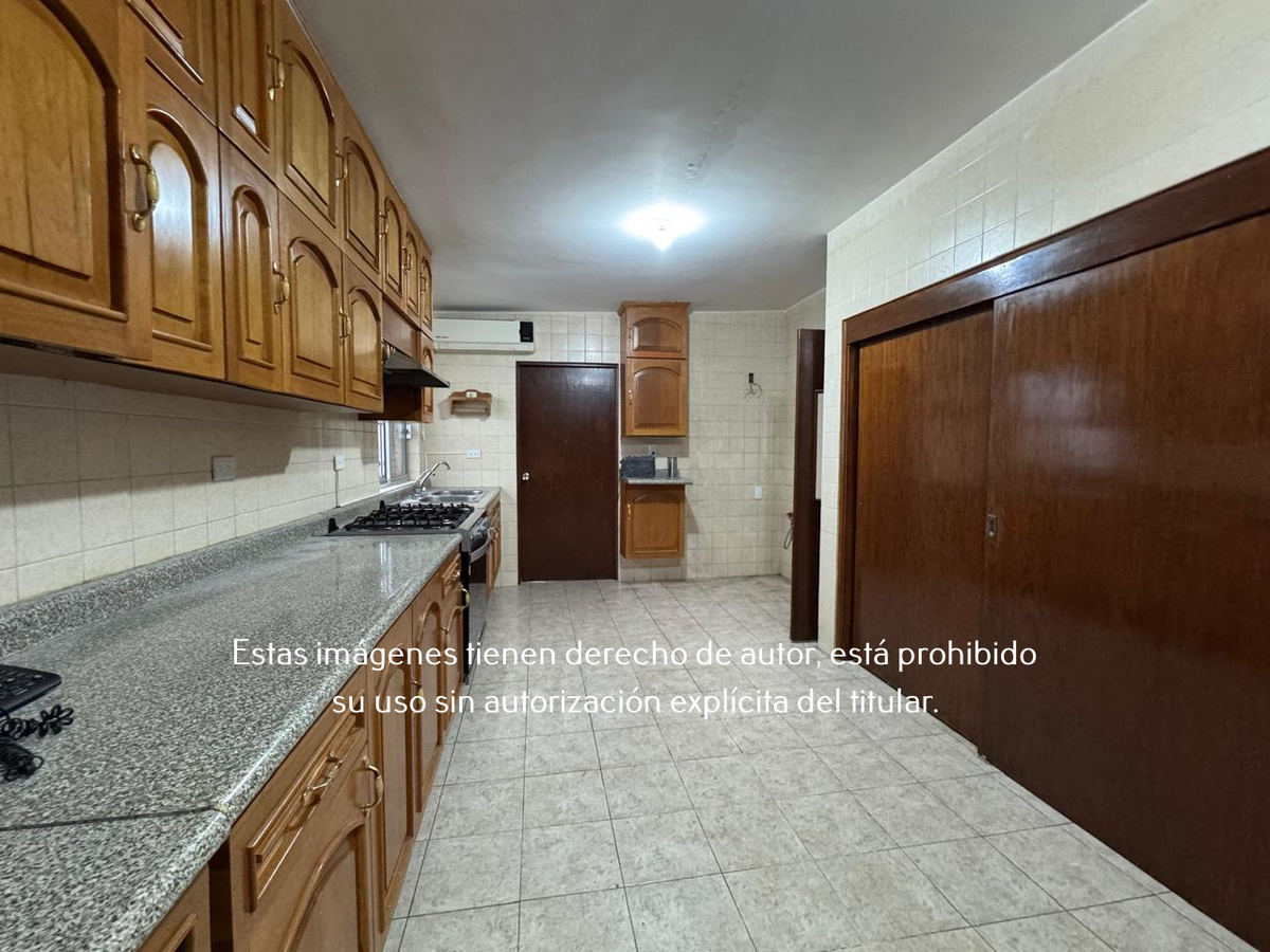5 of 16: Casa en Renta en Lomas del Valle