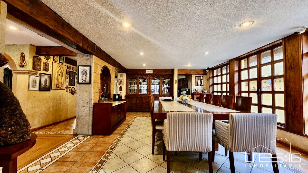 3 of 44: Comedor principal