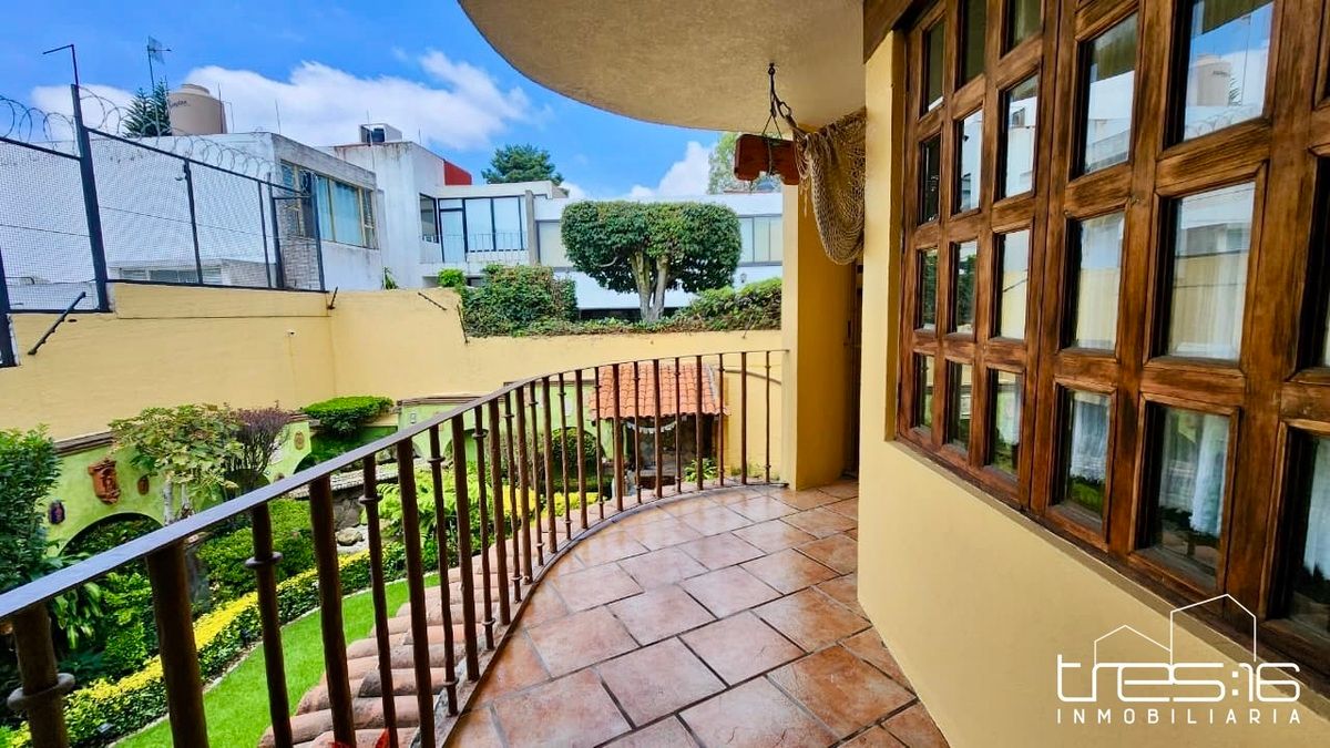 41 of 44: Terraza corredor recámaras secundarias