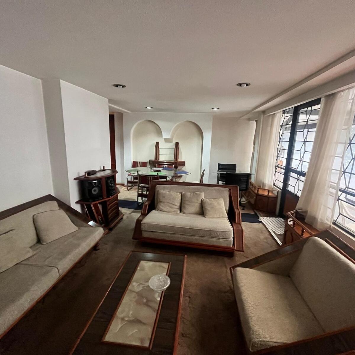 2 de 11: Sala