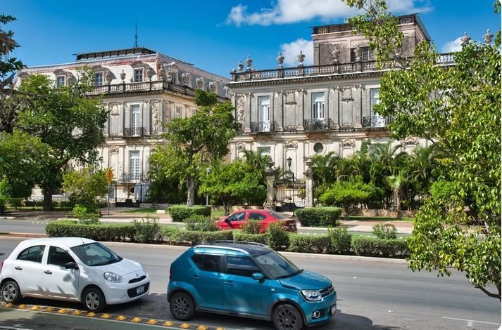 7 of 21: CASAS GEMELAS