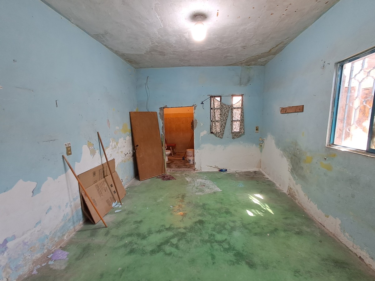 5 of 25: Cuarto