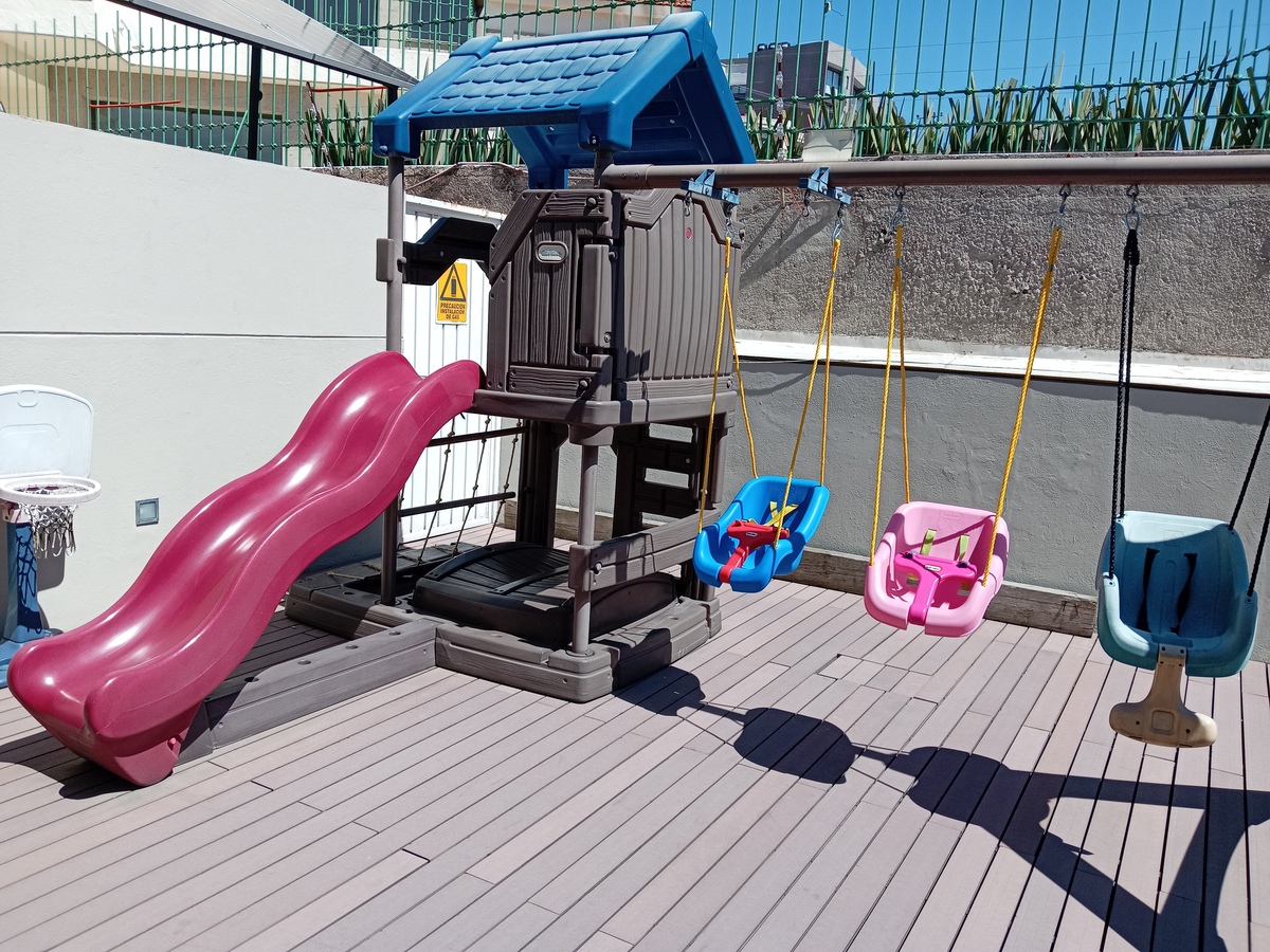 32 de 38: Juegos infantiles