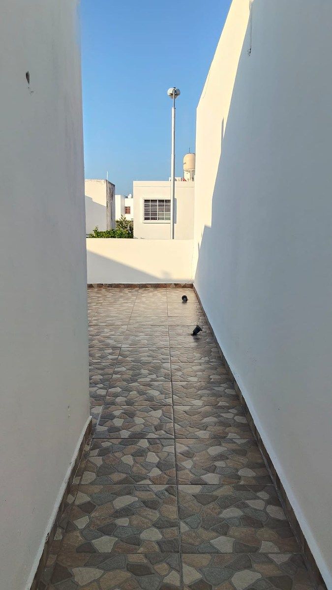 17 of 34: Pasillo Rooftop