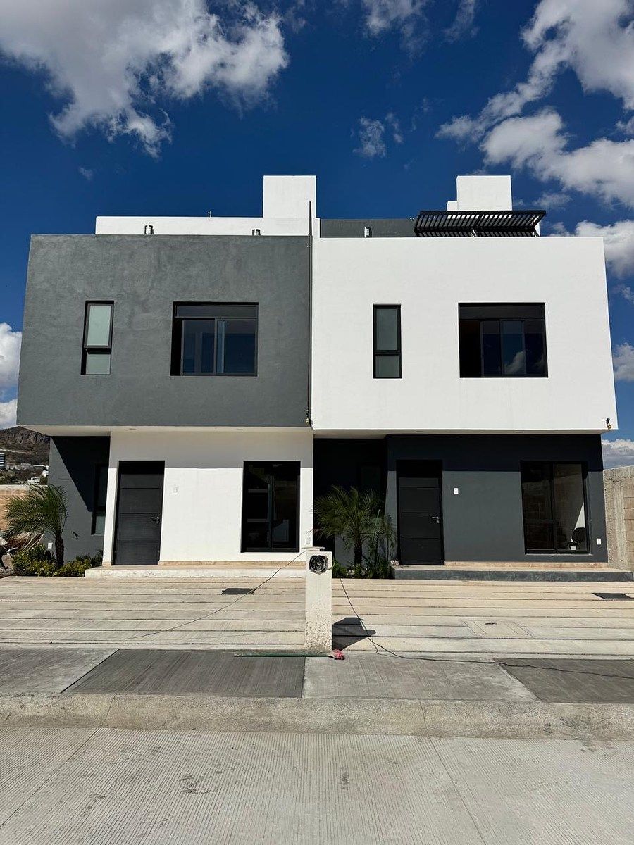 Encino - Puerta Roble, foto 1 de 16
