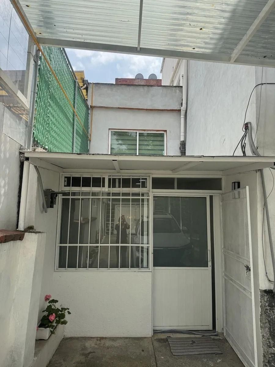 Renta de Casa con Uso de Suelo en Americas Unidas Benito Juarez MM453