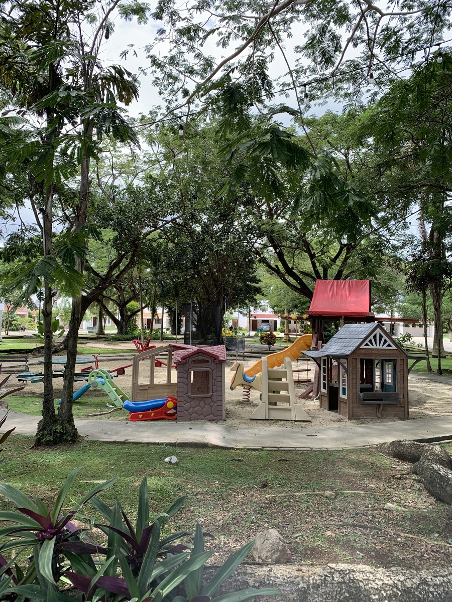 4 of 22: Parque AREA COMUN
Frente a la casa