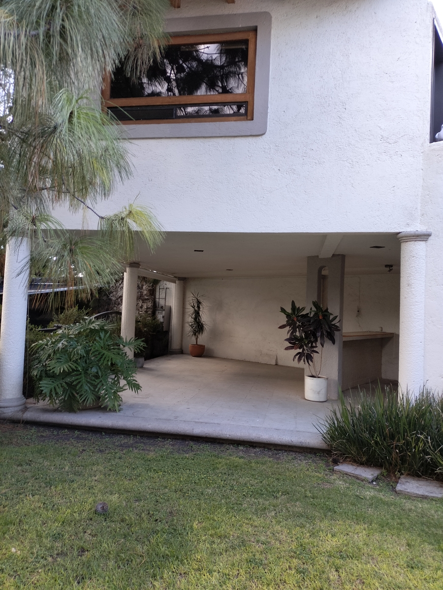 22 de 29: AREA DE TERRAZA CON BARRA