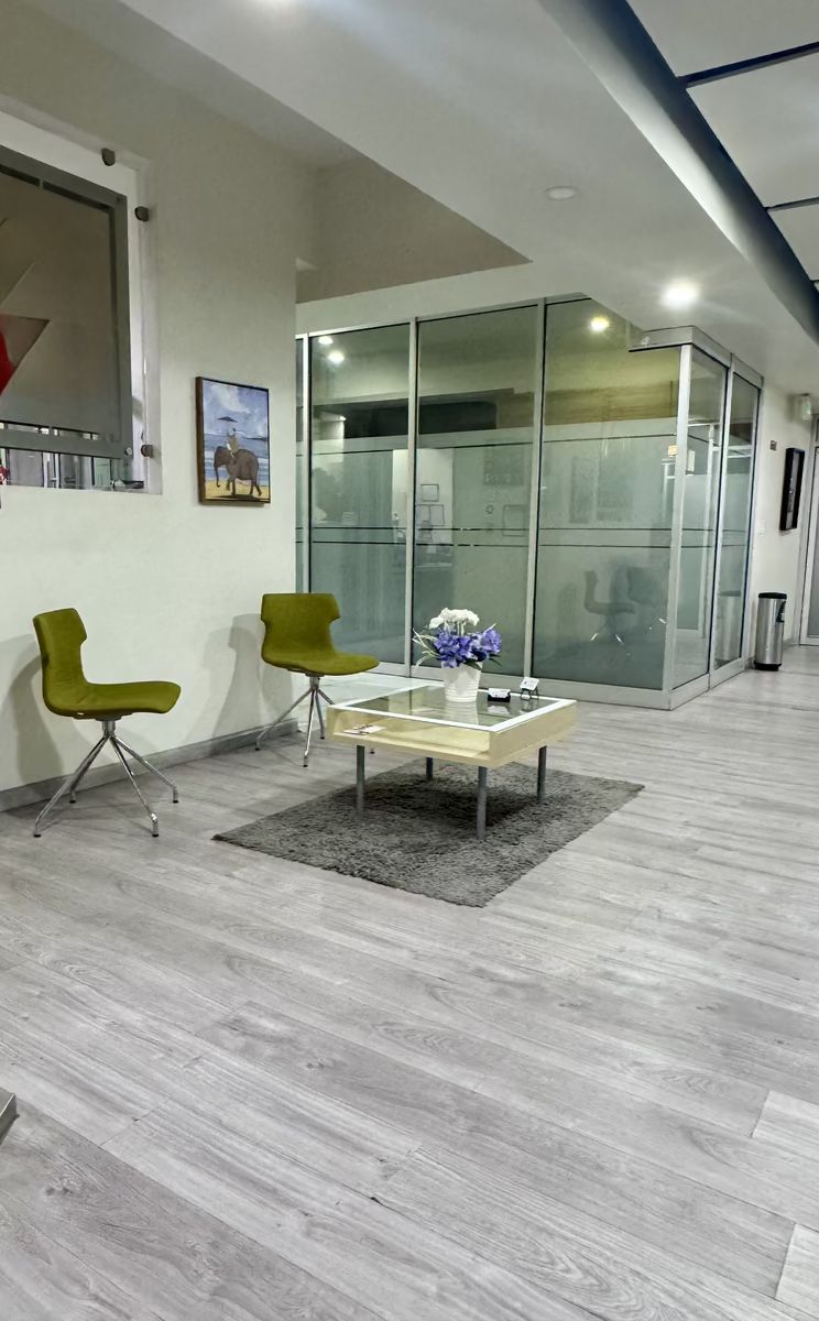 4 de 9: Sala de espera