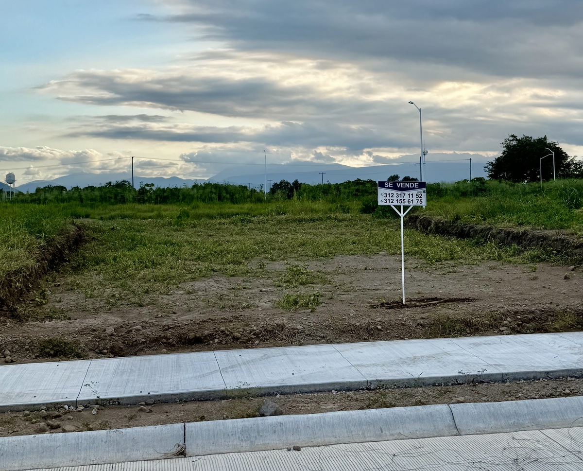 1 of 7: Terreno de 180m2