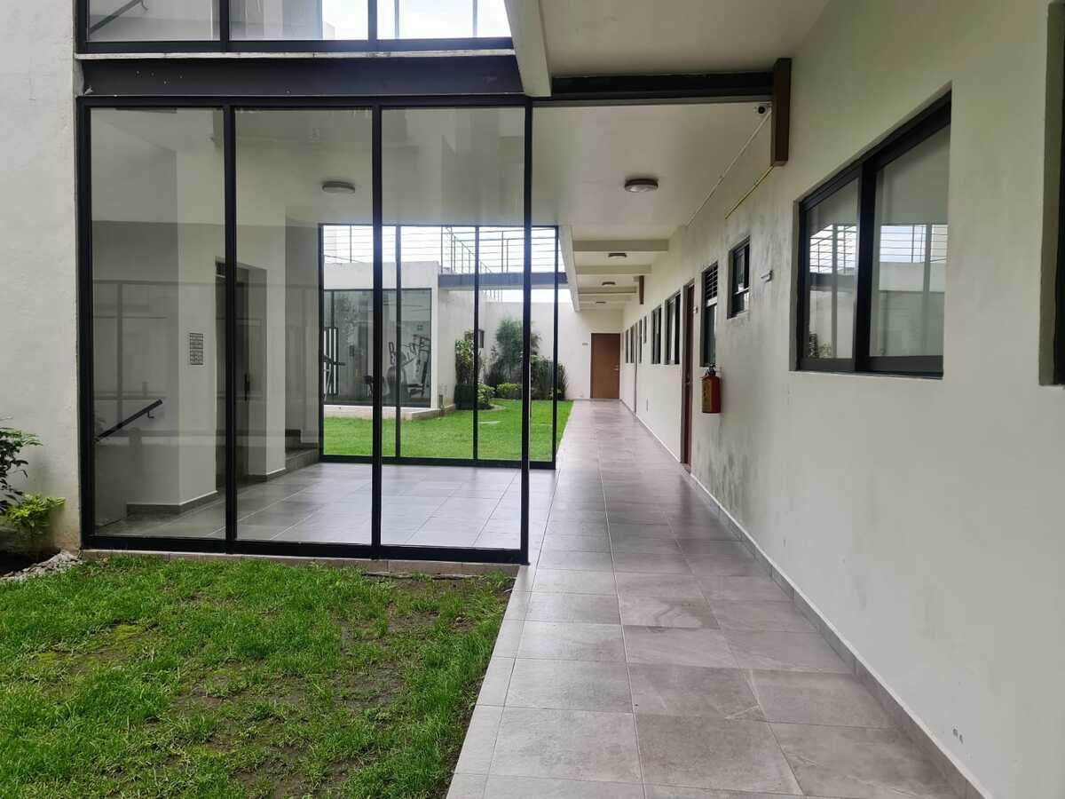 9 of 19: AREAS VERDES