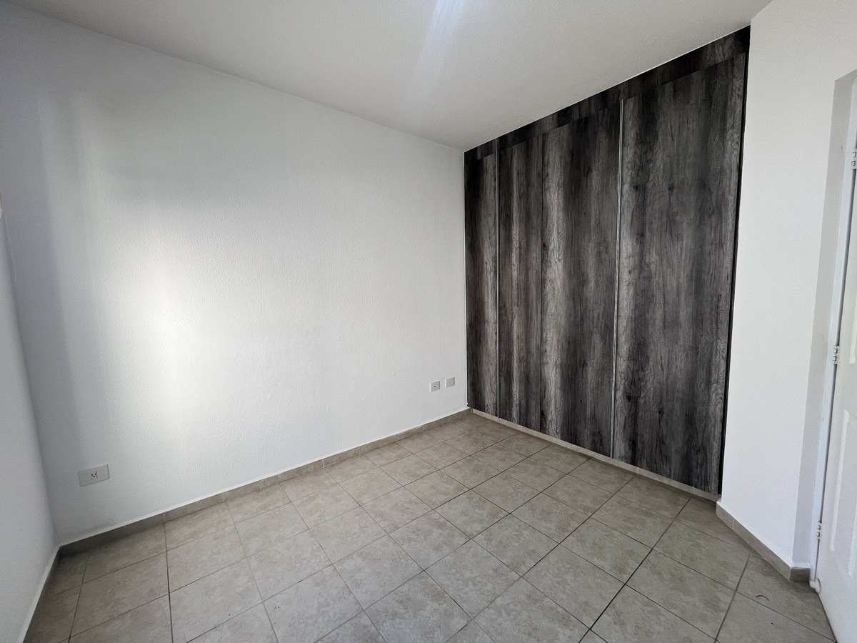 12 de 15: Habitacion Auxiliar