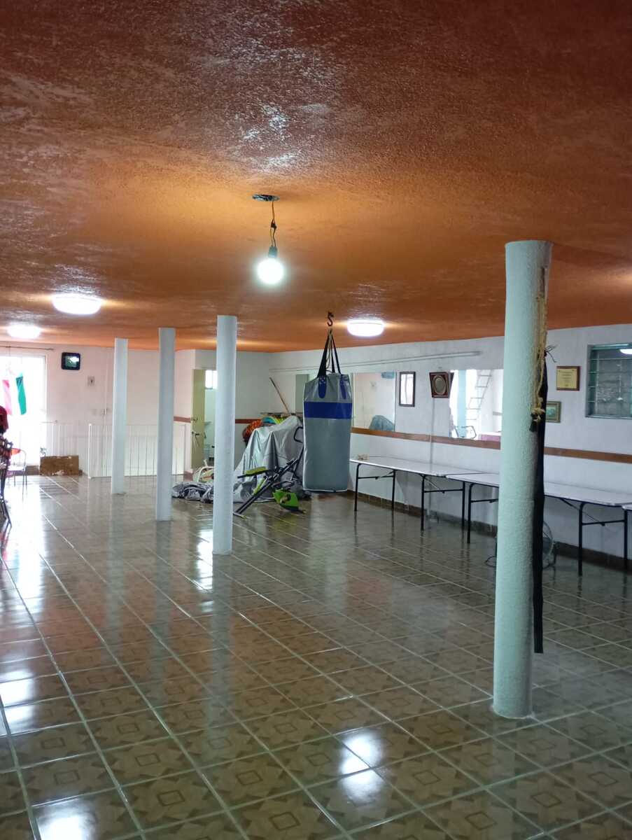 2 of 27: Salón de usos múltiples