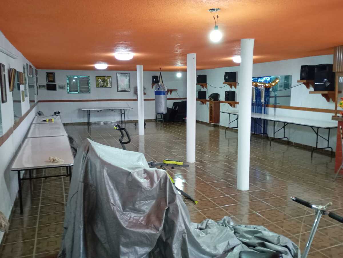 5 of 27: Salón de usos múltiples