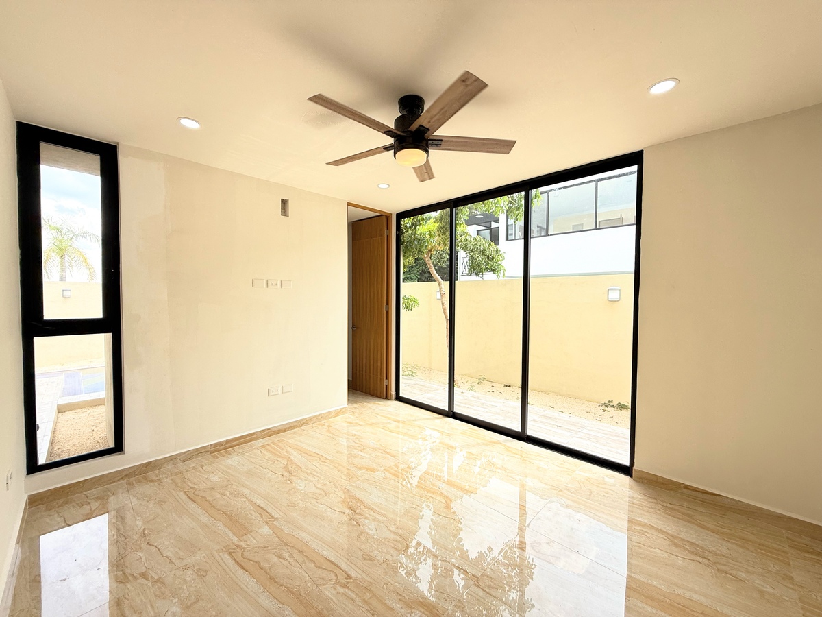 10 of 21: recamara en planta baja con su baño completo y vestidor