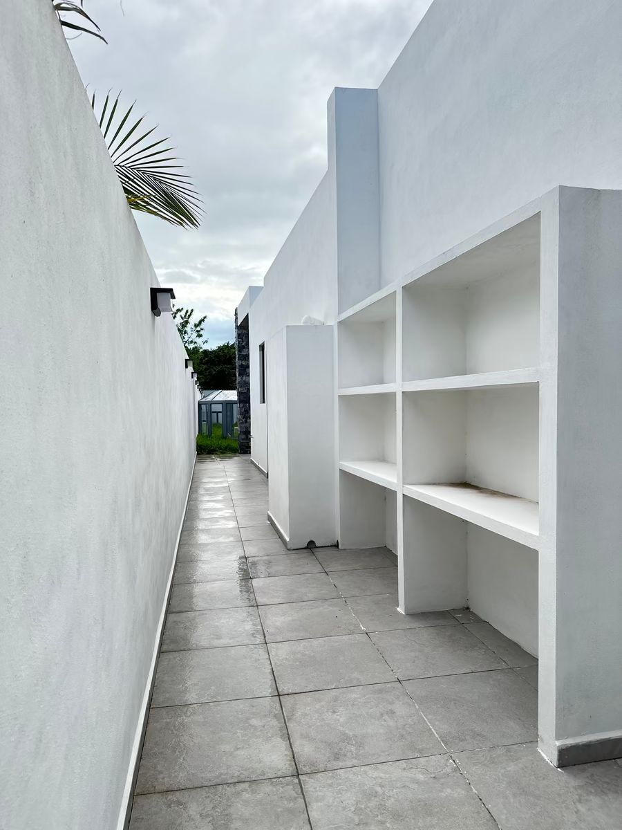 9 de 36: patio de servicio con divisiones