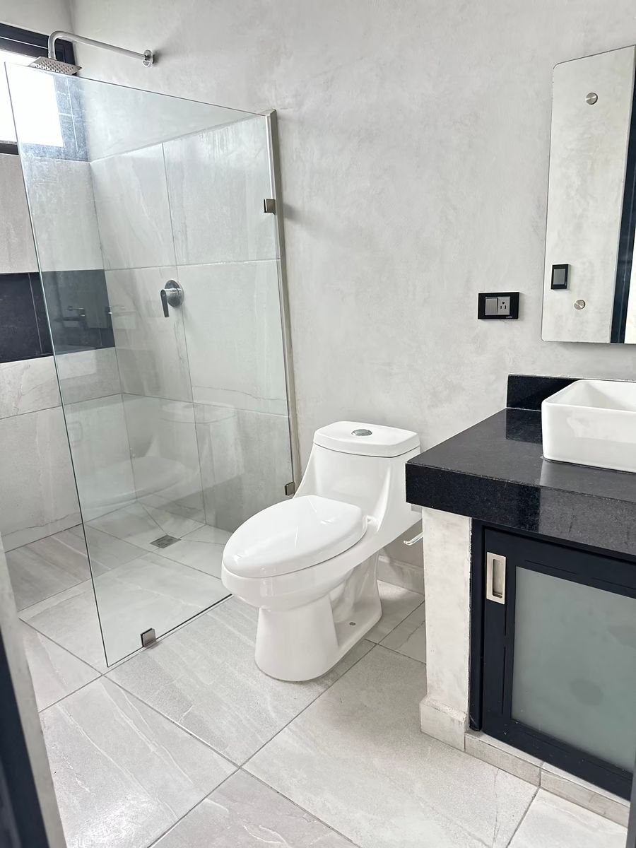 24 de 36: baño de la recámara