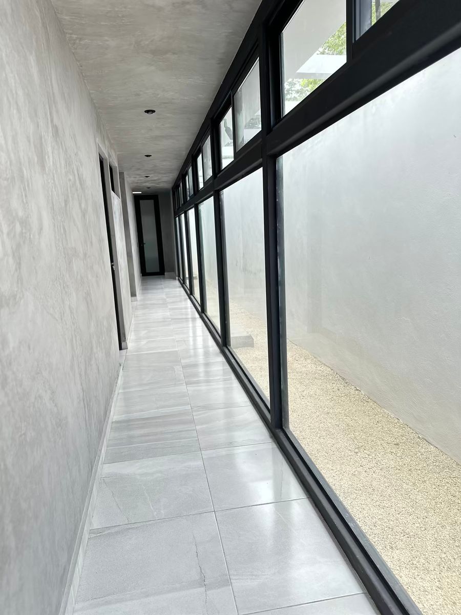 30 de 36: Pasillo para acceso a recámaras