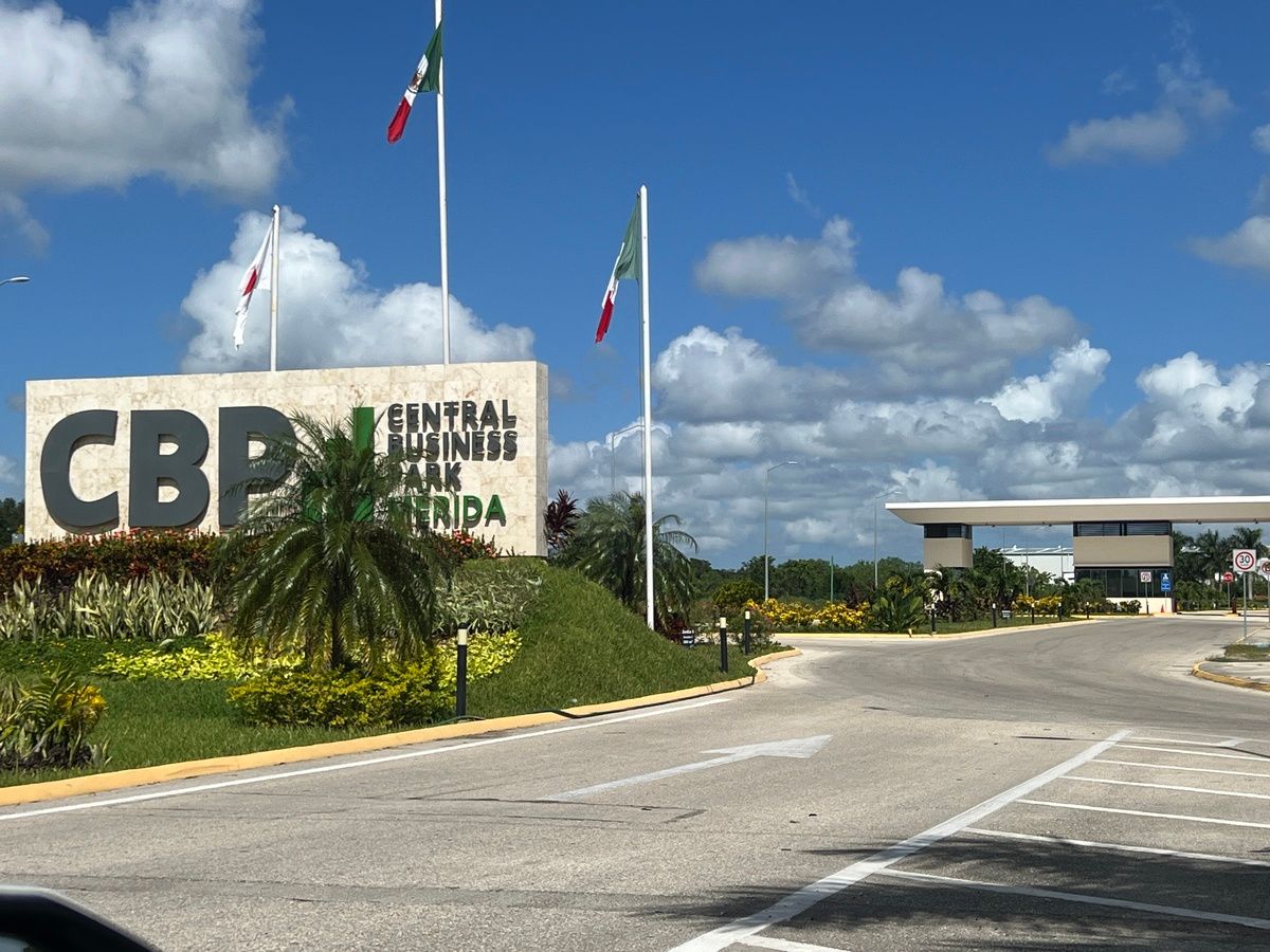 9 de 21: a 2.5 kms de CBP Central Busines Park