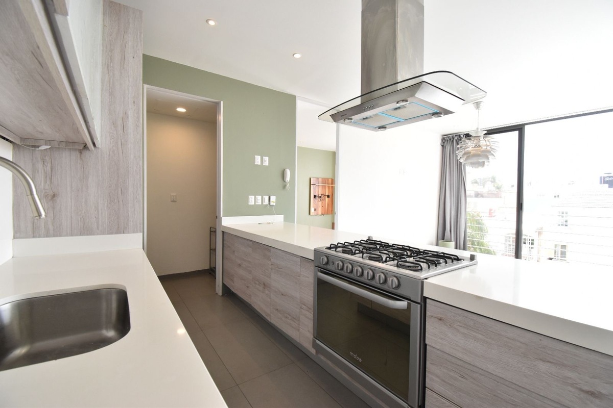 7 of 24: Ingreso al departamento