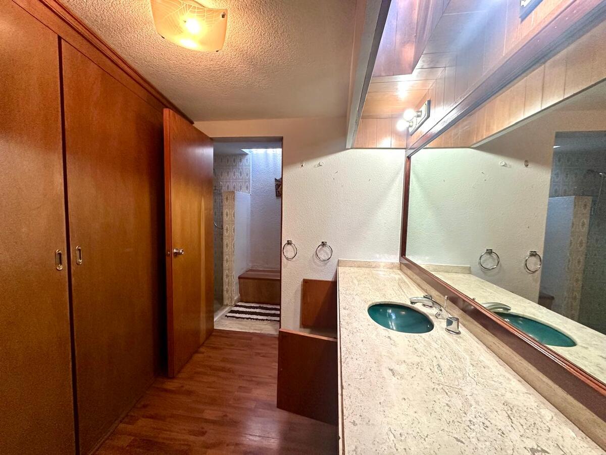 25 de 32: Casa en Venta en Barrio San Francisco Rayo Vende ®