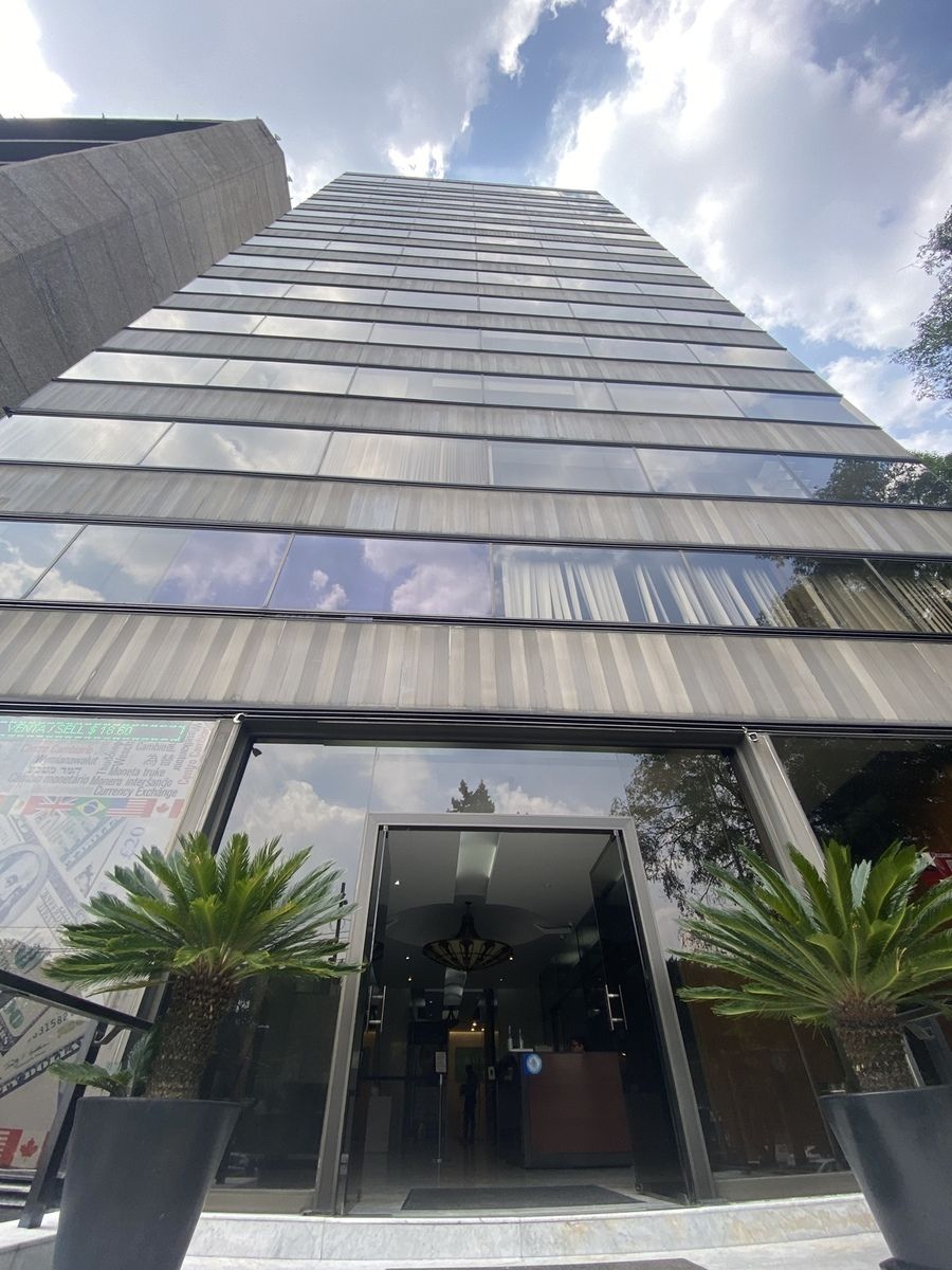OFFICE FOR RENT ON AV. DE LAS PALMAS, LOMAS DE CHAPULTEPEC, photo 1 of 12