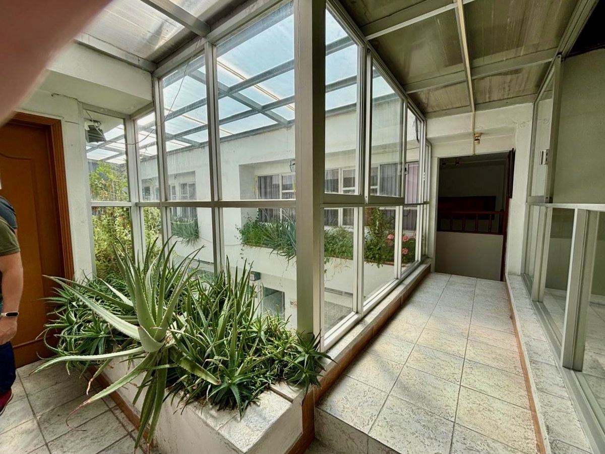 17 of 22: Zona de Oficinas