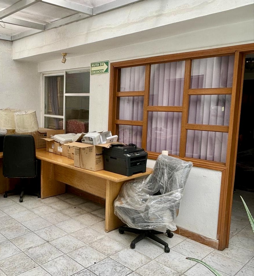 19 of 23: Área de Oficinas