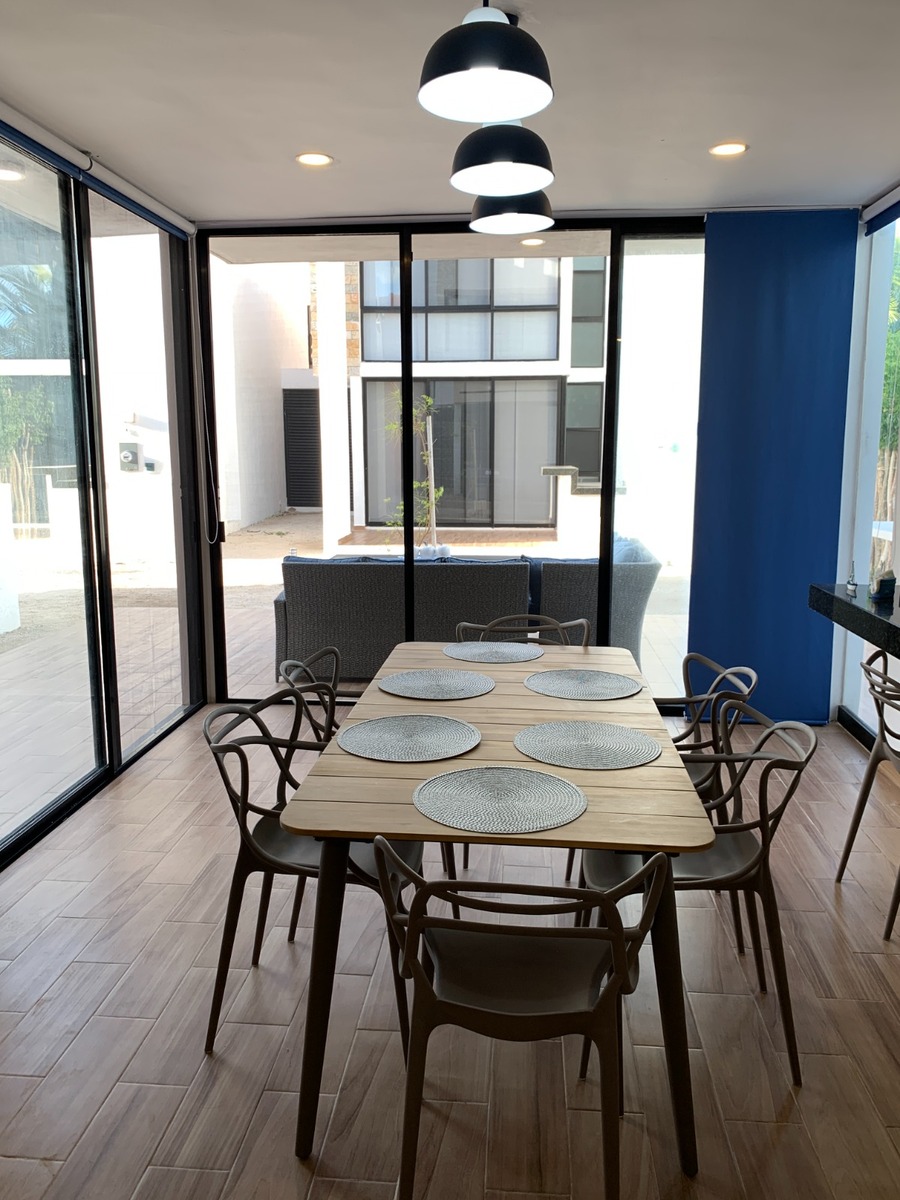2 de 6: Comedor