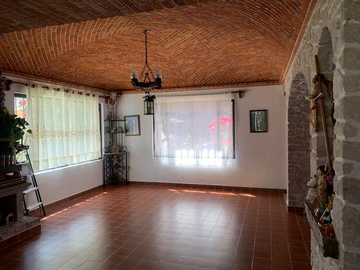 9 de 36: Sala Casa 1