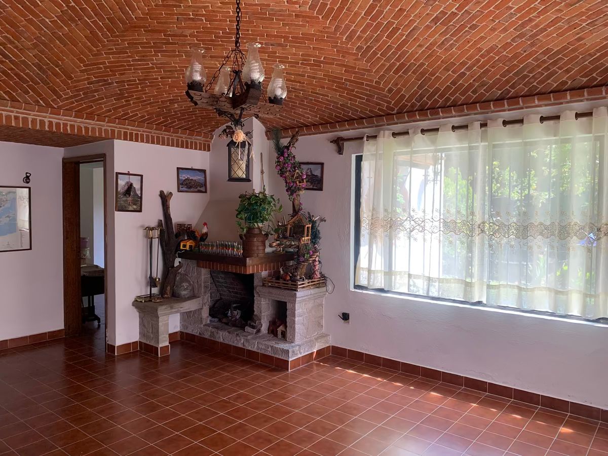 10 de 36: Sala y cto PB casa 1