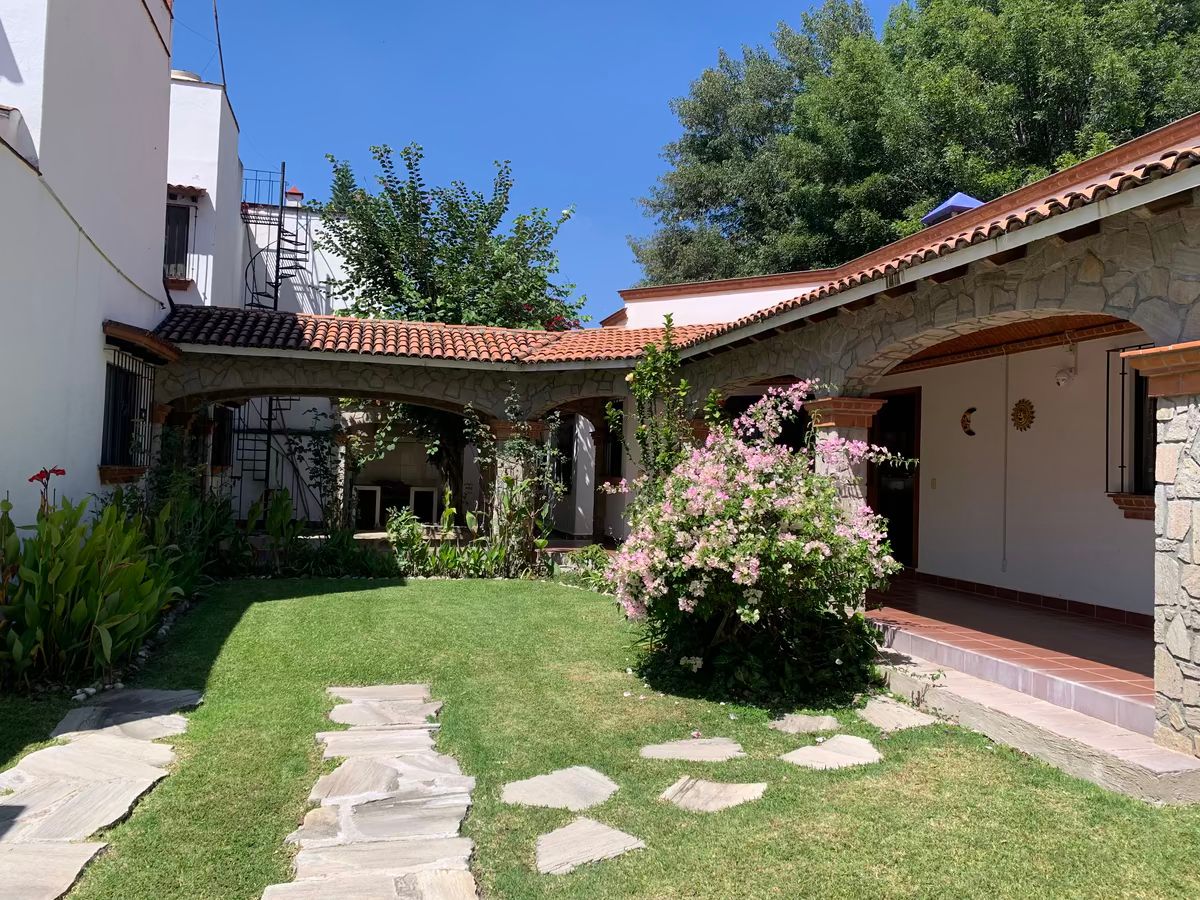 30 of 40: Vista casa 2