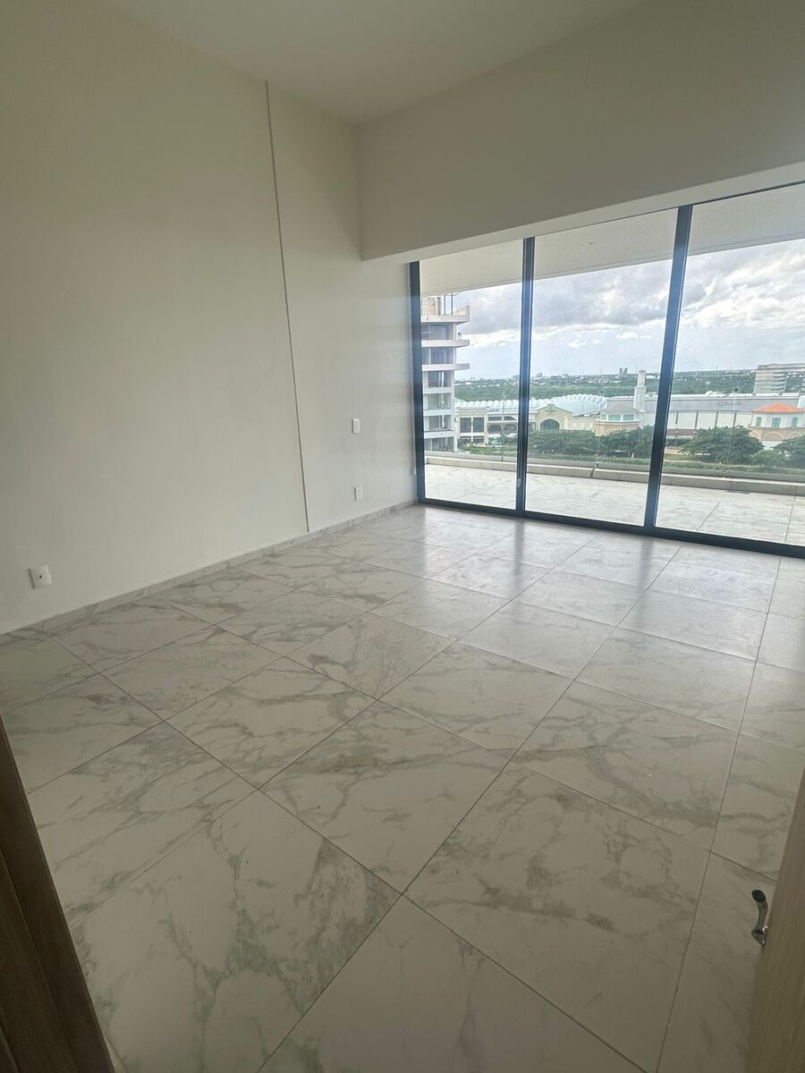 5 de 25: Recamara principal con vista a l CC la Isla