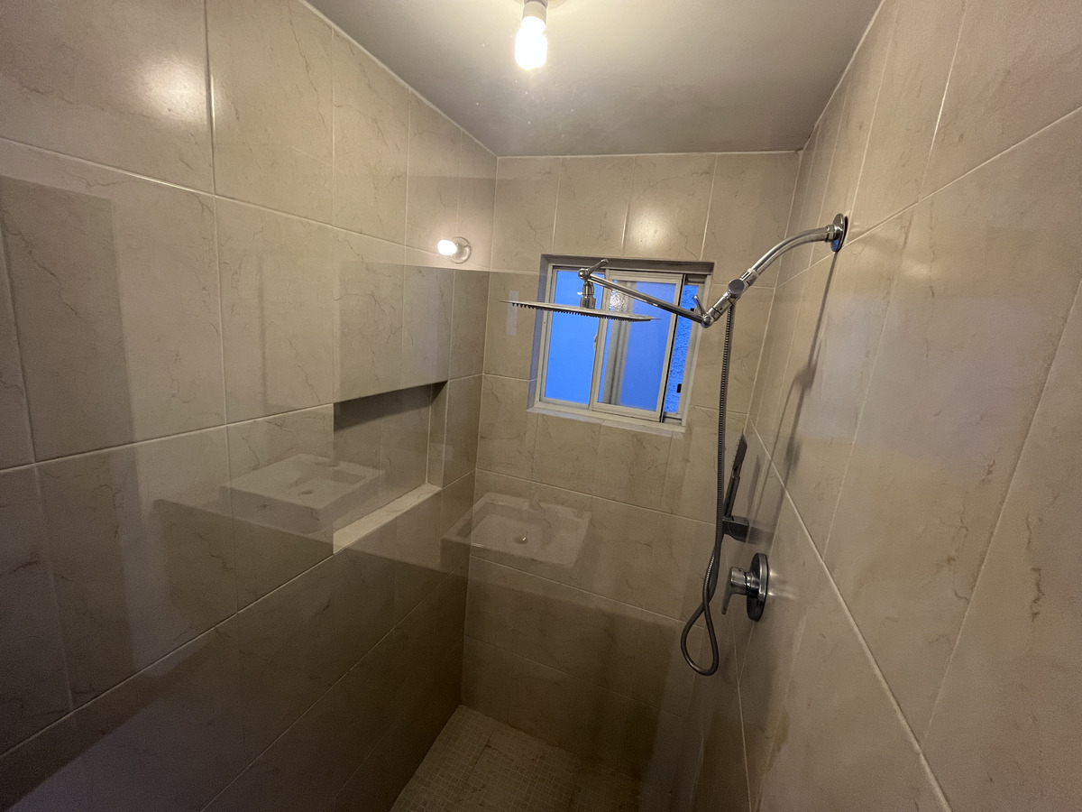 21 de 24: Regadera Recamara Principal