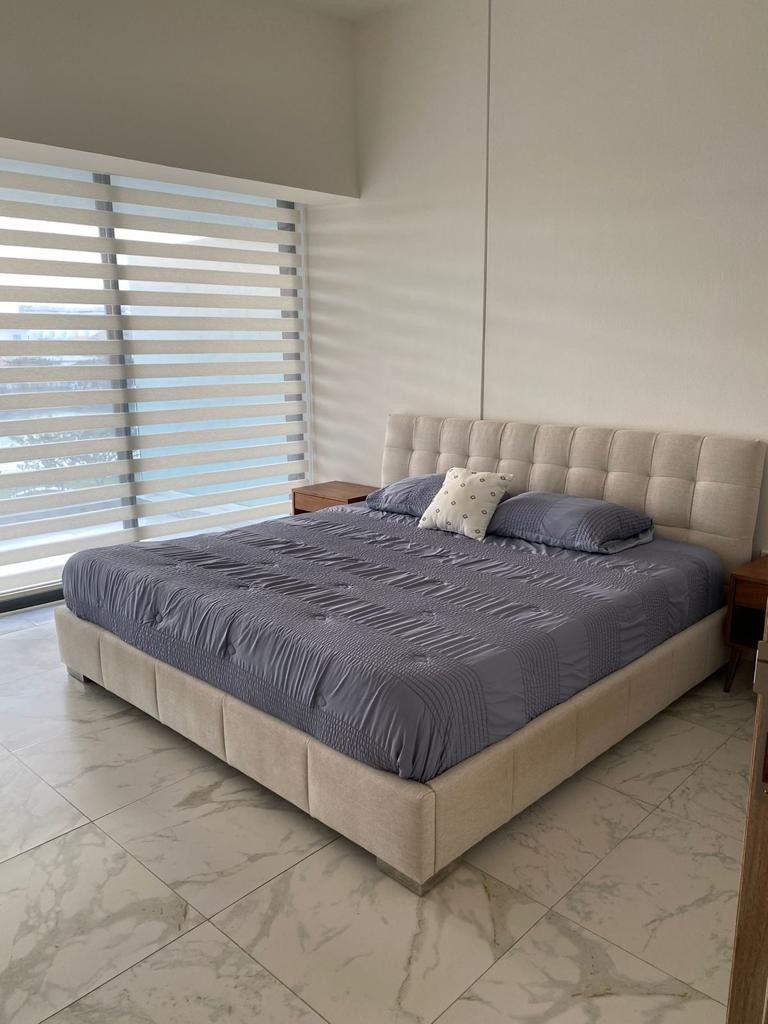 11 of 20: Recámara principal