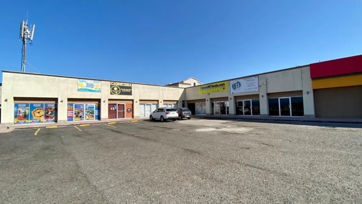 5 of 6: PLAZAS COMERCIALES  TIJUANA
