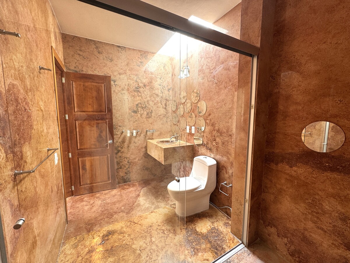 26 de 40: Baño cuarto secundario