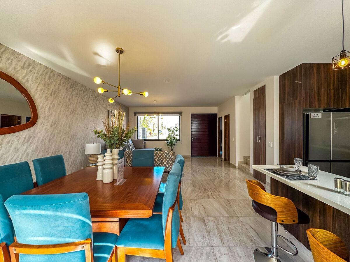 Venta de casa Lomas del Marques - foto 3