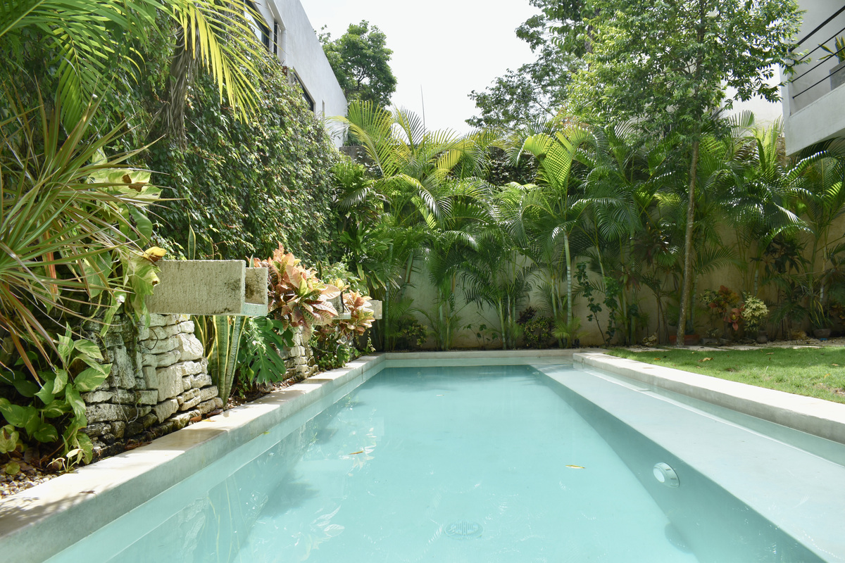 2 of 44: 25 Meter Swimming Pool With Fountain