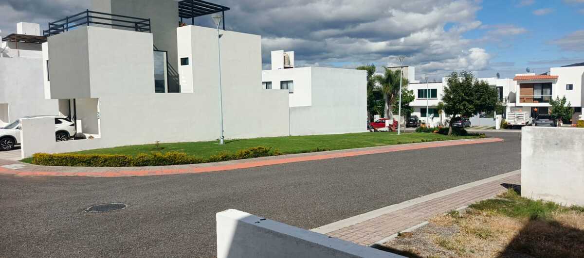3 de 23