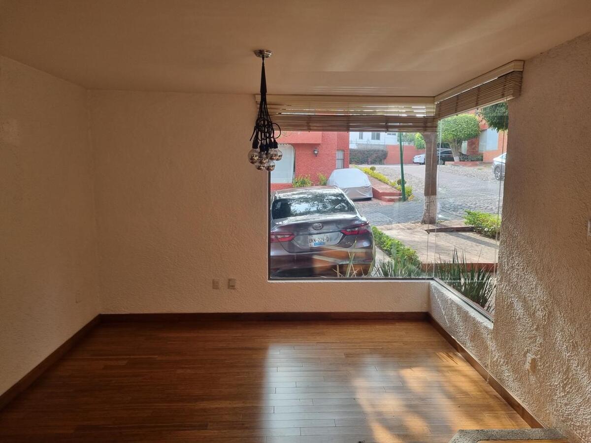 4 de 17