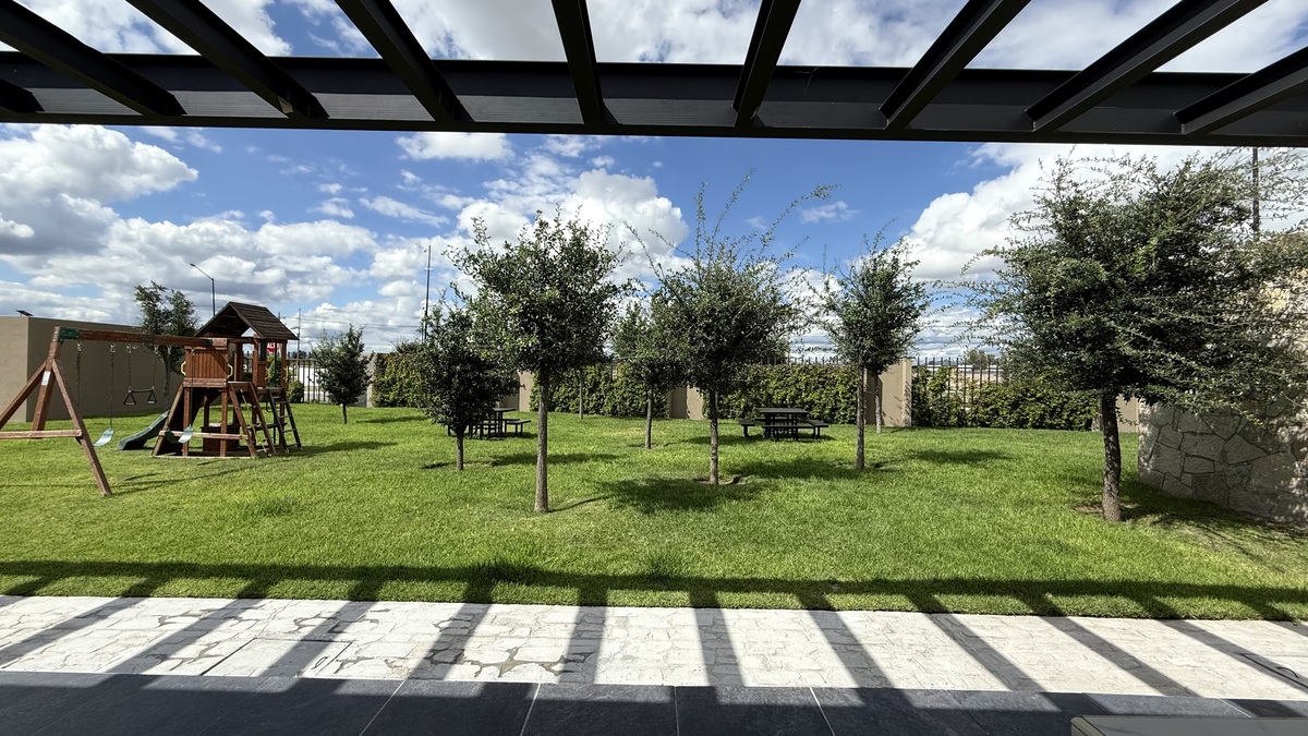 4 de 17: Areas Comunes