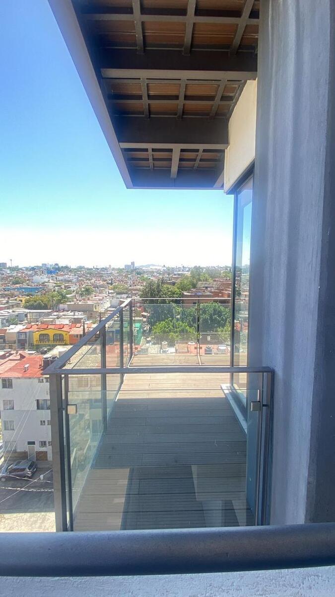 22 de 28