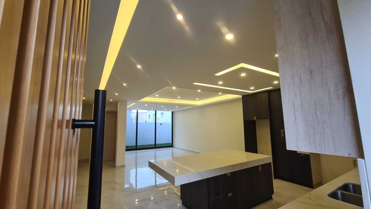 4 of 43: Cocina-Comedor-Sala