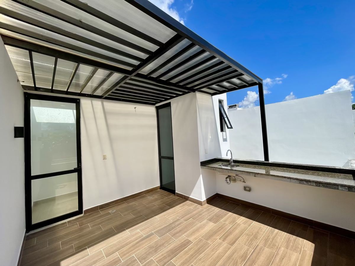 25 de 29: Roof top techado con barra de servicio y baño