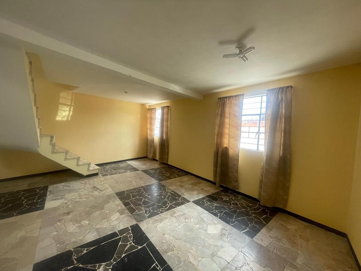 2 de 39: Sala comedor