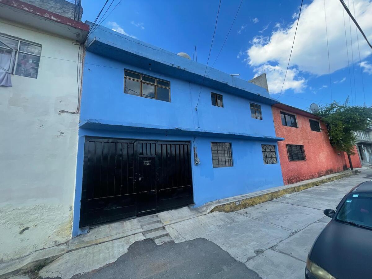 3 de 27: Fachada