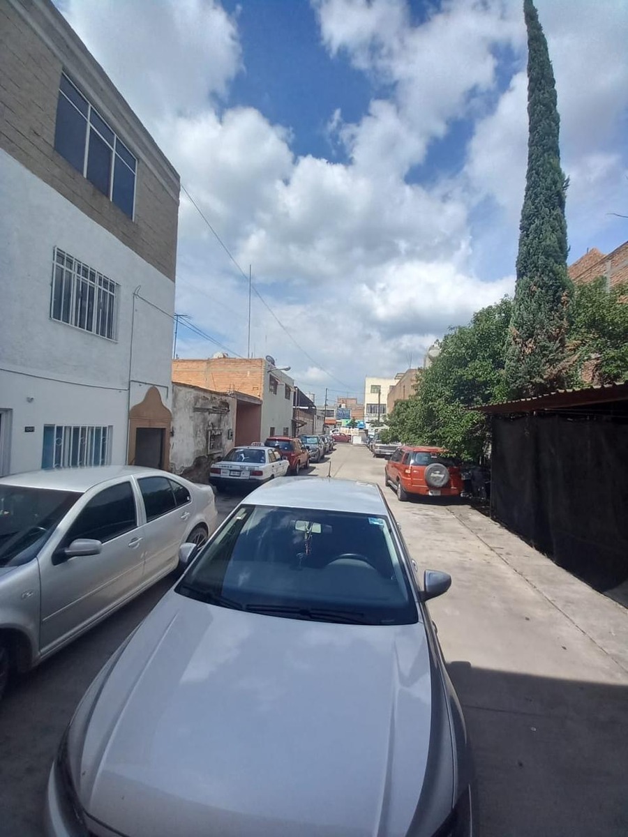 4 de 16
